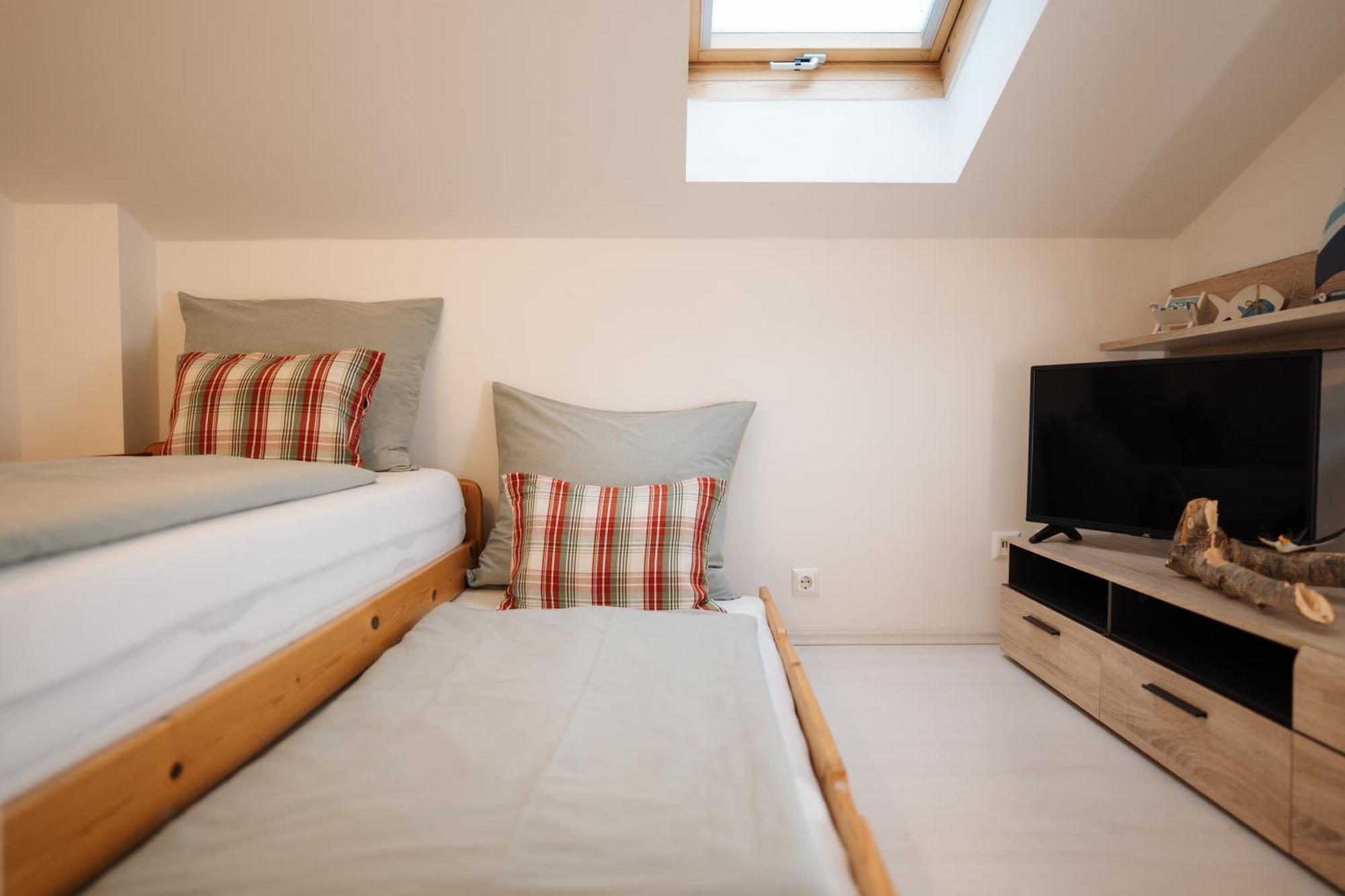 Schwalbennest Velden Apartment Velden am Woerthersee Ngoại thất bức ảnh