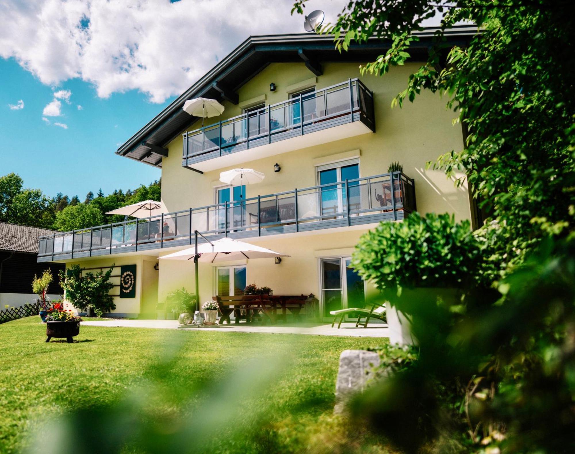 Schwalbennest Velden Apartment Velden am Woerthersee Ngoại thất bức ảnh